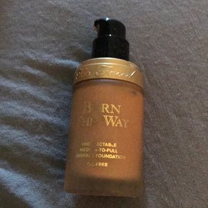 Too faced foundation